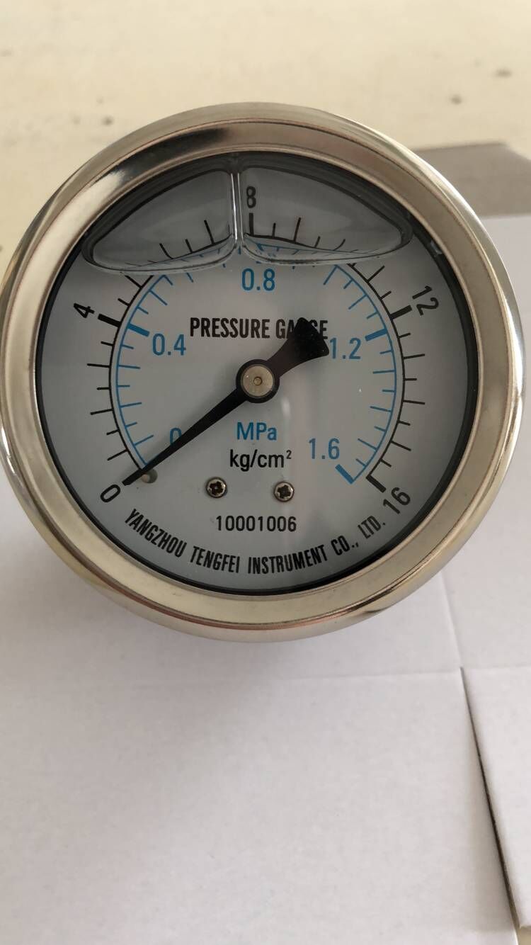 充油压力表
